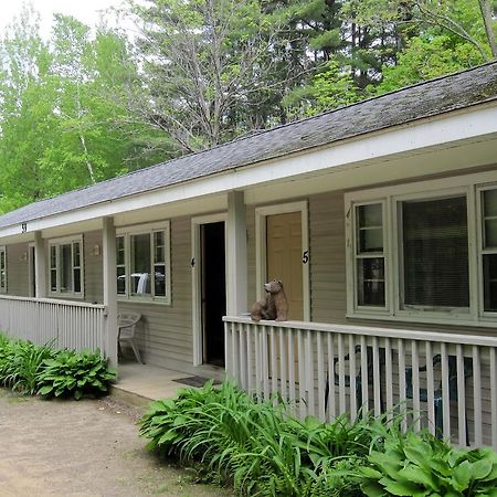 Bear Tree Lodge Weirs Beach Exterior photo
