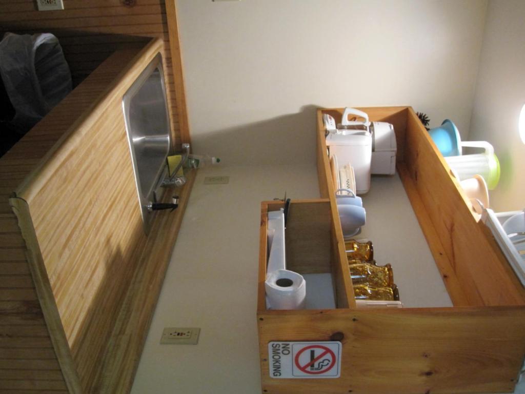 Bear Tree Lodge Weirs Beach Room photo
